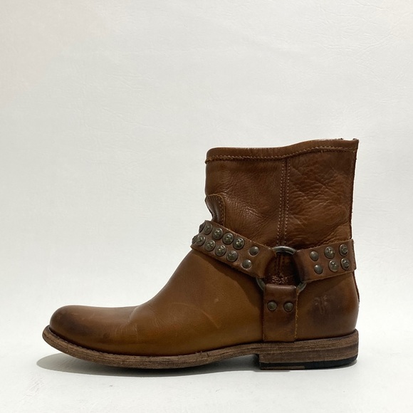 Frye Phillip Studded Harness Boot Cognac - Rounded Toe, size 6.5 - Picture 4 of 12